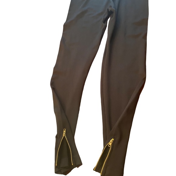 Pants - Black leggins with Zipper Bottom slits, L/XL